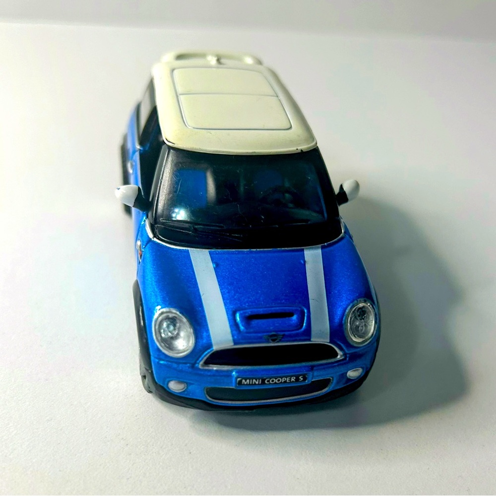 Mini Cooper Blue Scale 1/36 Maisto - Picture 2 of 9